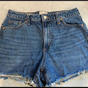 Universal Thread vintage midi jean shorts size 8/29r